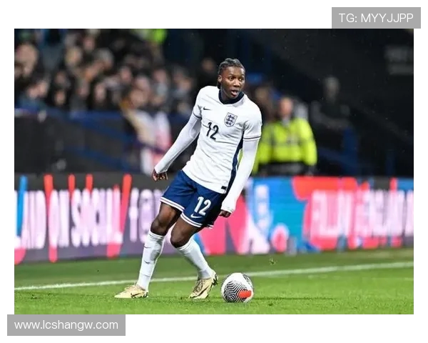 罗马诺称新月将签前阿森纳后卫马里 转会费200万欧加盟沙特豪门